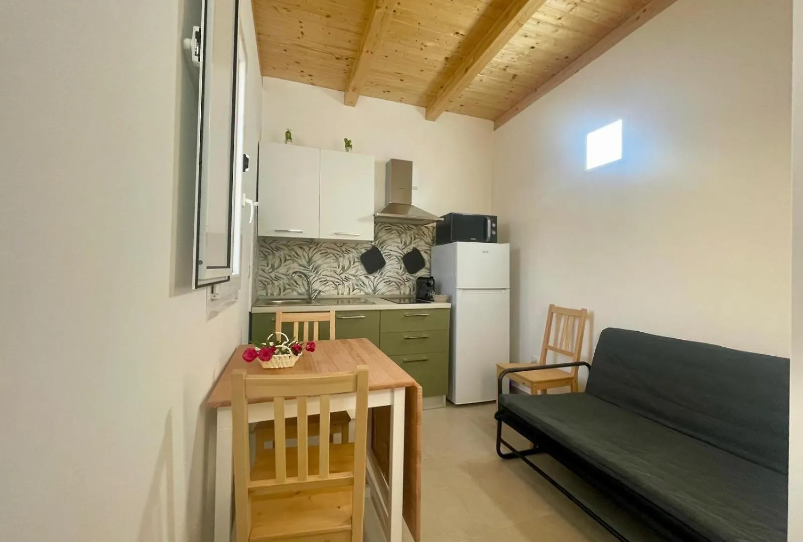 Anastasia Beach Cottage Girasole Fontane Bianche Italy